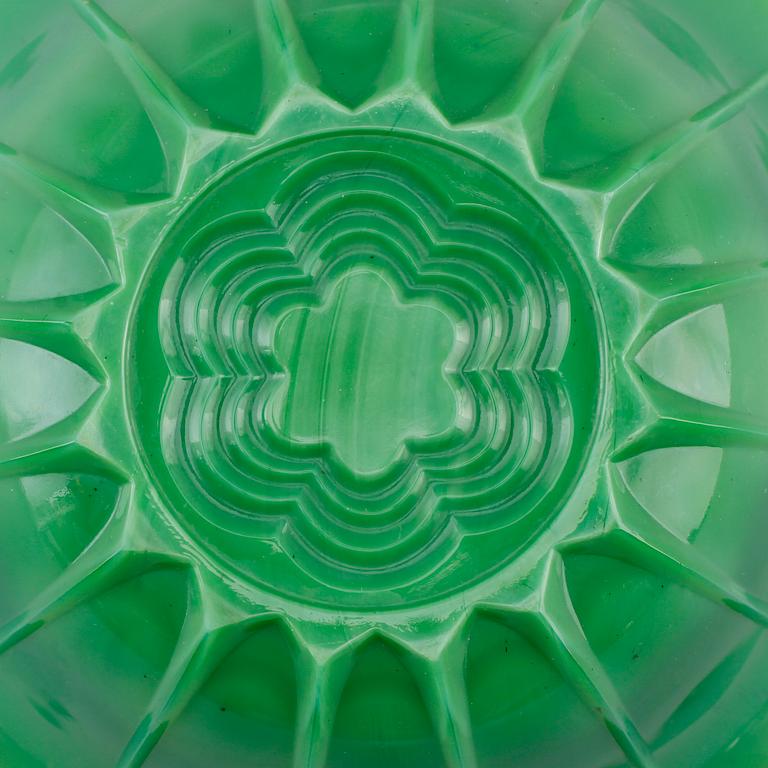 SKÅL, grönt glas, s k Pekingglas, 1900-tal.