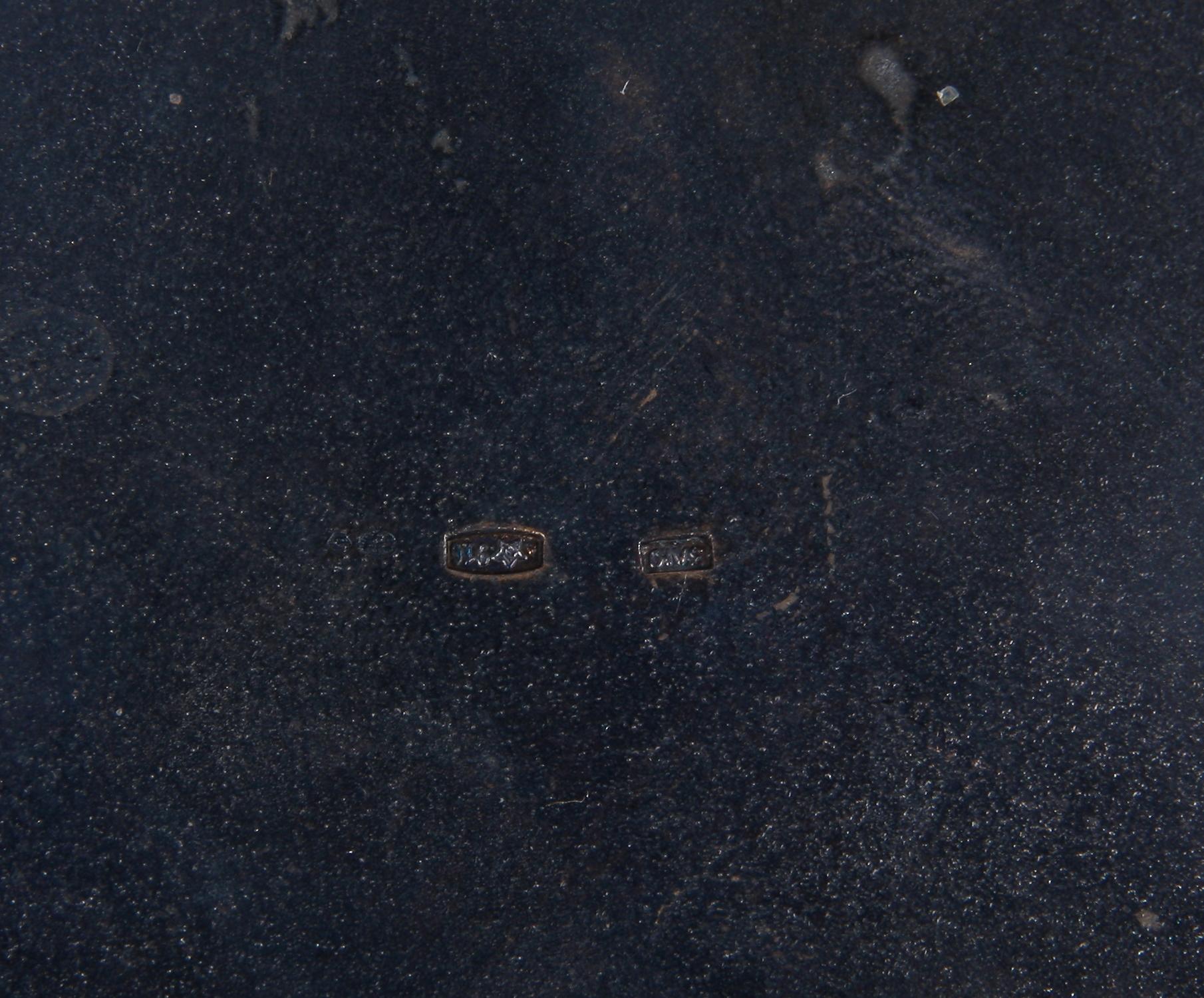 STÄLL MED KOPPAR OCH FLASKA, emalj och silver, Sovjetryska stämplar. 1900-tal.