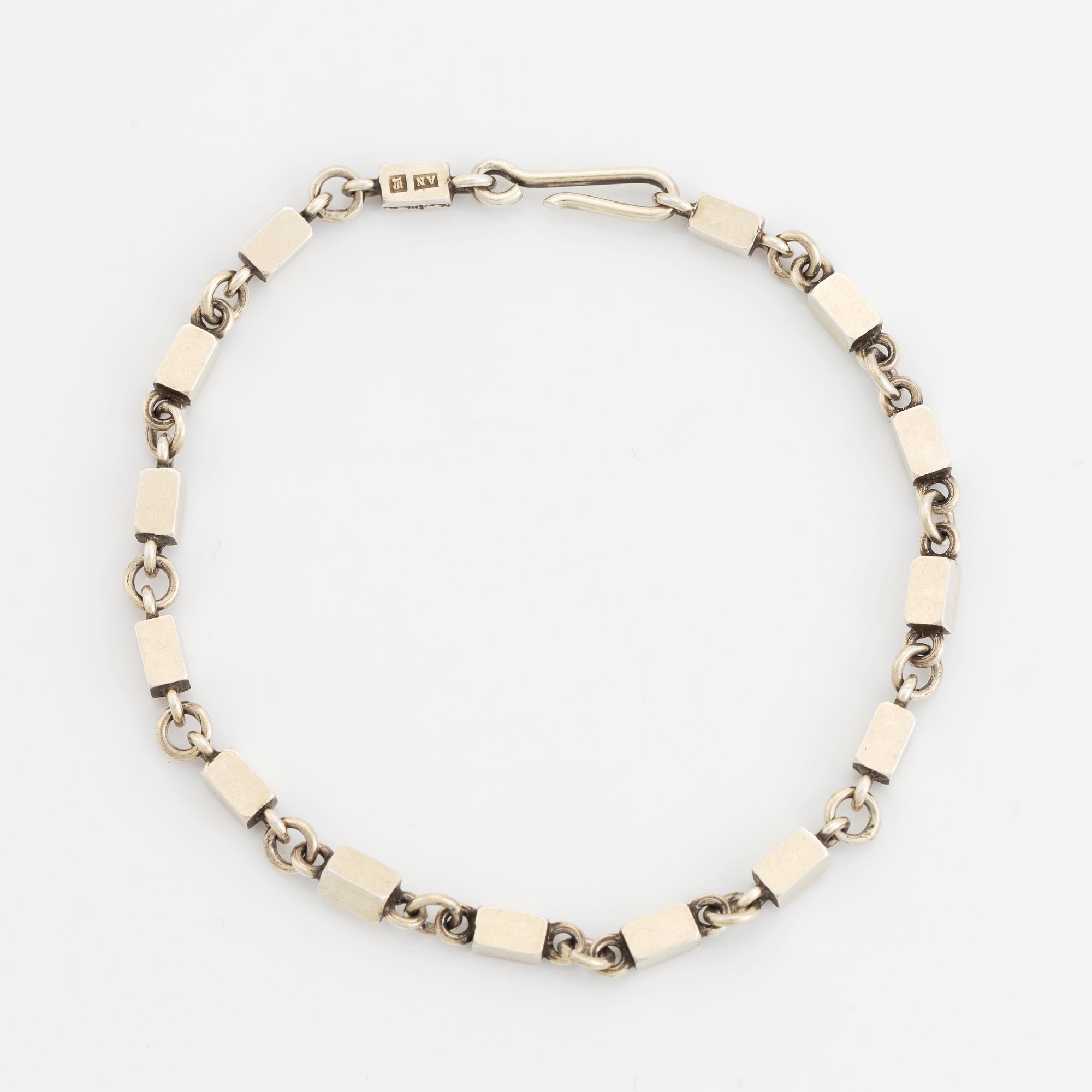 Wiwen Nilsson, armband, förgyllt silver, stavar och länkar.