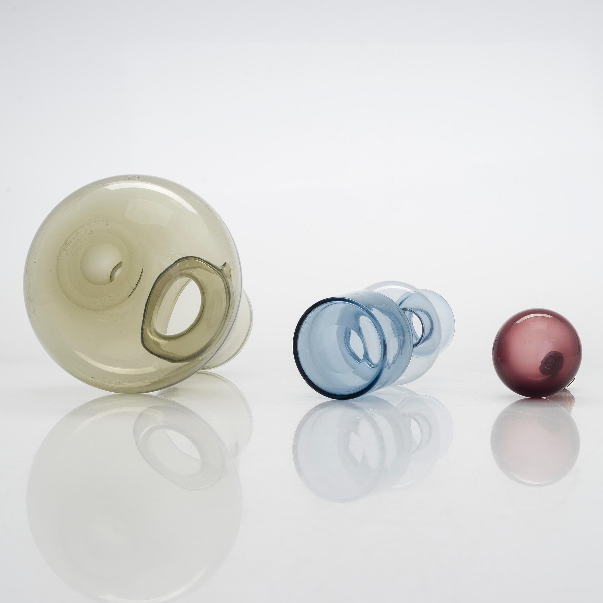 Kaj Franck, a decanter 'The Bells of Kremlin', signed K. Franck, Nuutajärvi, Notsjö -59 and -61.