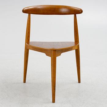 Hans J. Wegner, a "Hjertestolen" chair, Fritz Hansen, Denmark, second half of the 20th century.