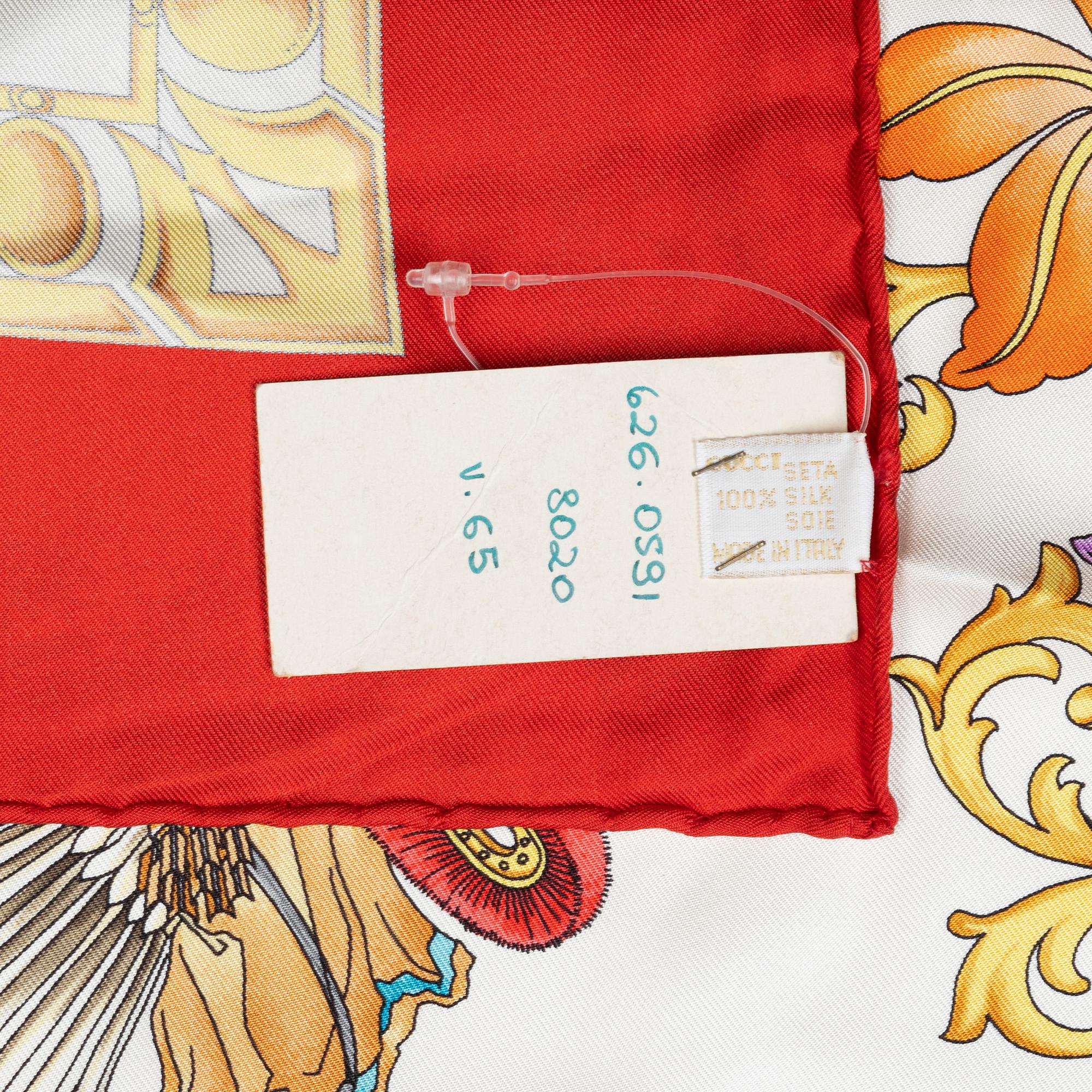 Gucci, scarf, "Le Legende".