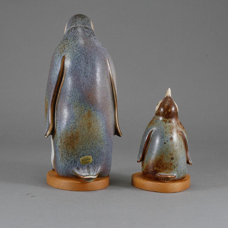 FIGURINER, ett par, stengods, Gunnar Nylund, 1900-talets andra hälft.