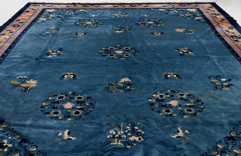 A carpet, China, c. 488 x 343 cm.