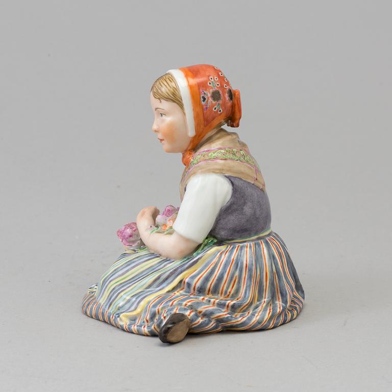 FIGURIN, porslin. "Flicka från Slesvig", Royal Copenhagen, Danmark, 1960-tal.