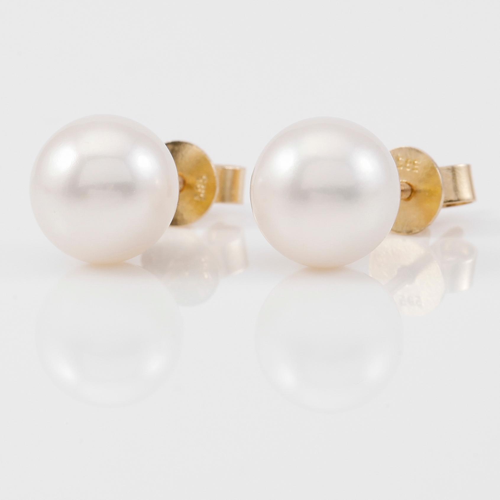 ÖRHÄNGEN, 1 par, 14K guld och odlade pärlor.