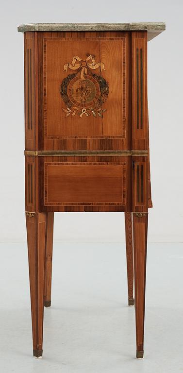 SEKRETÄR. Tillskriven Niklas Korp (mästare i Stockholm 1771). Gustaviansk.