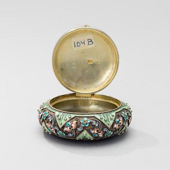 BOX, silver and enamel, Moscow, ca 1910, 11th Artel.