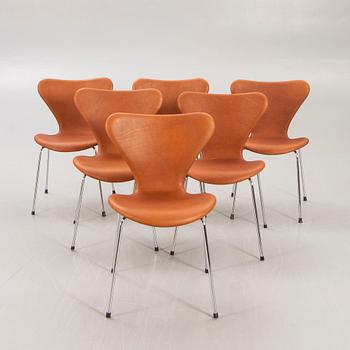 Arne Jacobsen, stolar, 6 st, "Sjuan", för Fritz Hansen, Danmark.