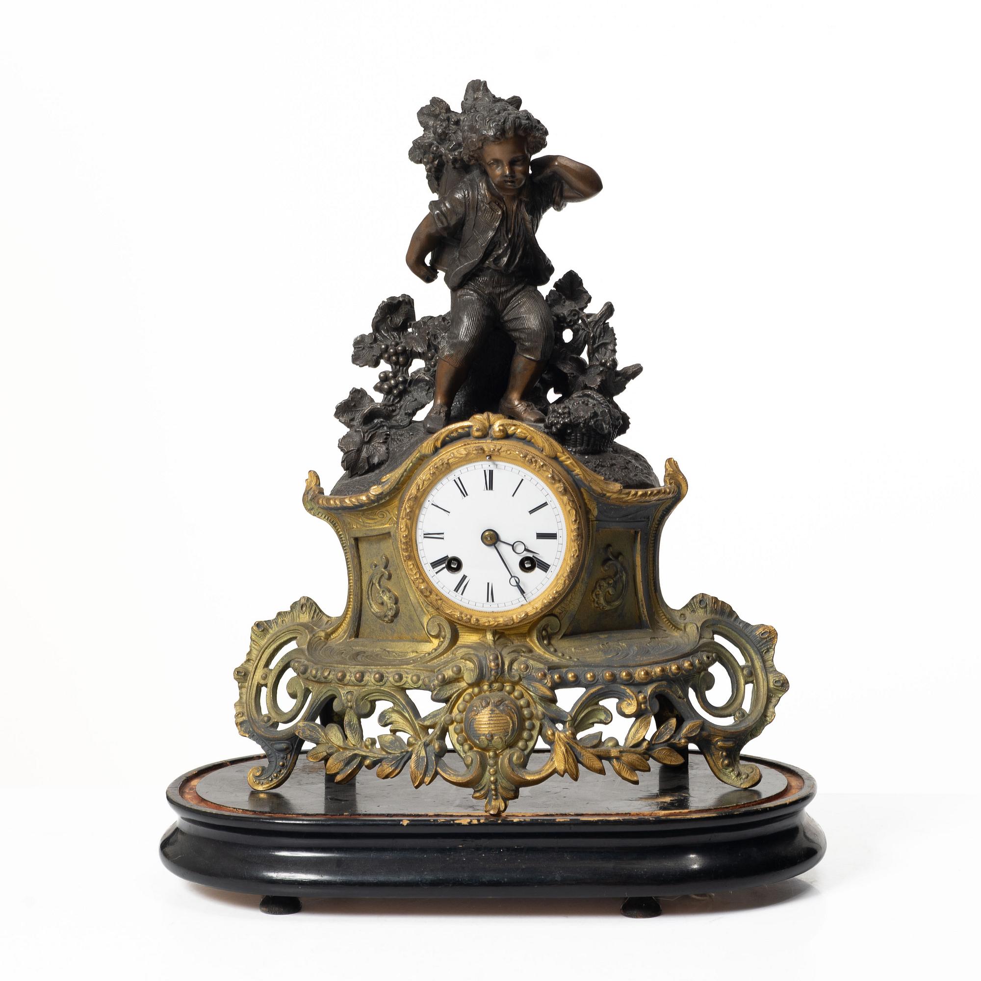 Table clock, possibly France, Rococo style, second half of the 19th century.
