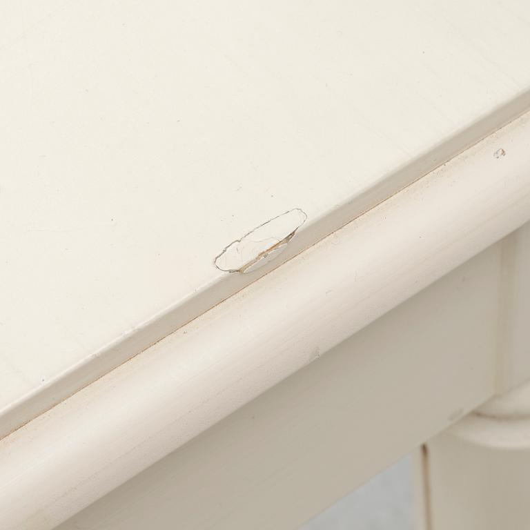 Skrivbord med stol, "Signum Gustavus", 1900-talets slut.