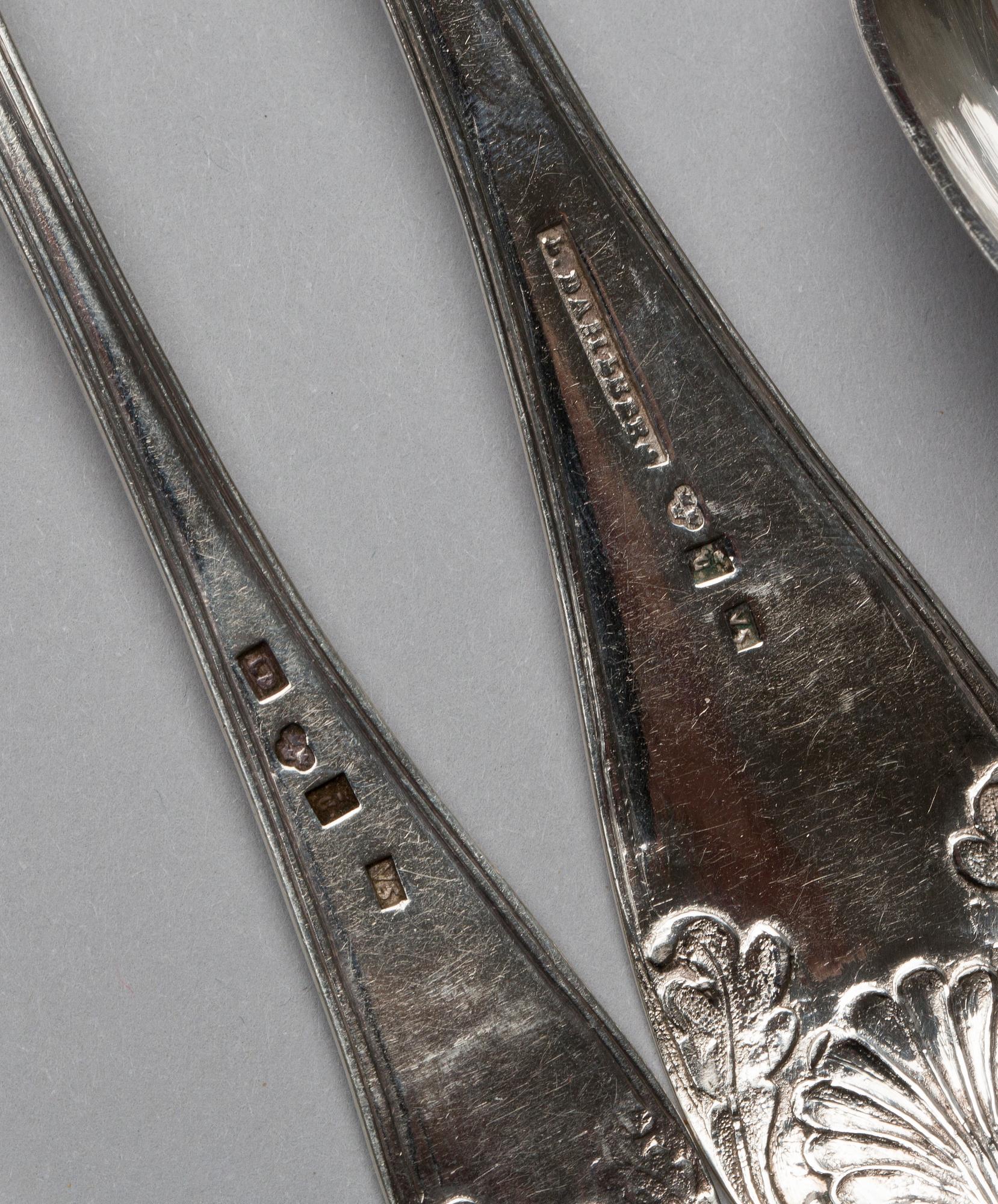 SKEDAR, silver, 12 + 11 stycken.