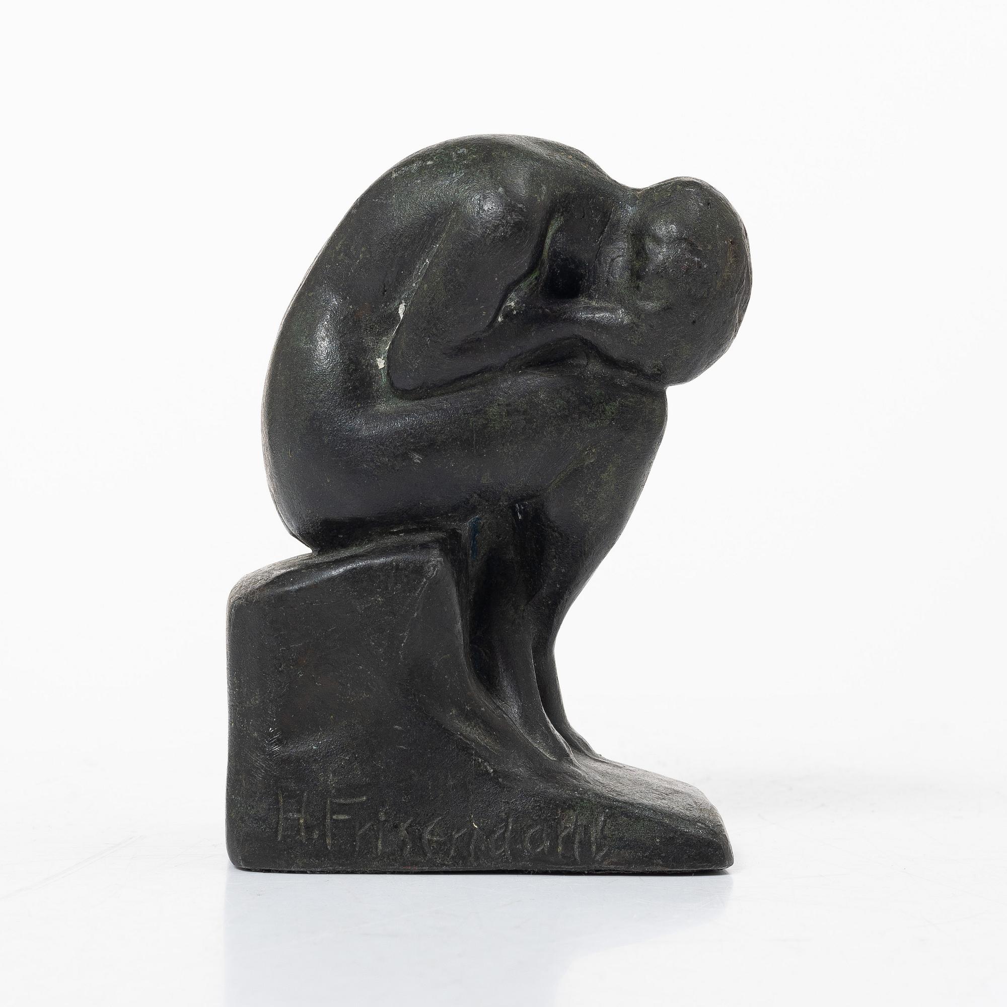 Halvar Frisendahl, Seated figure.