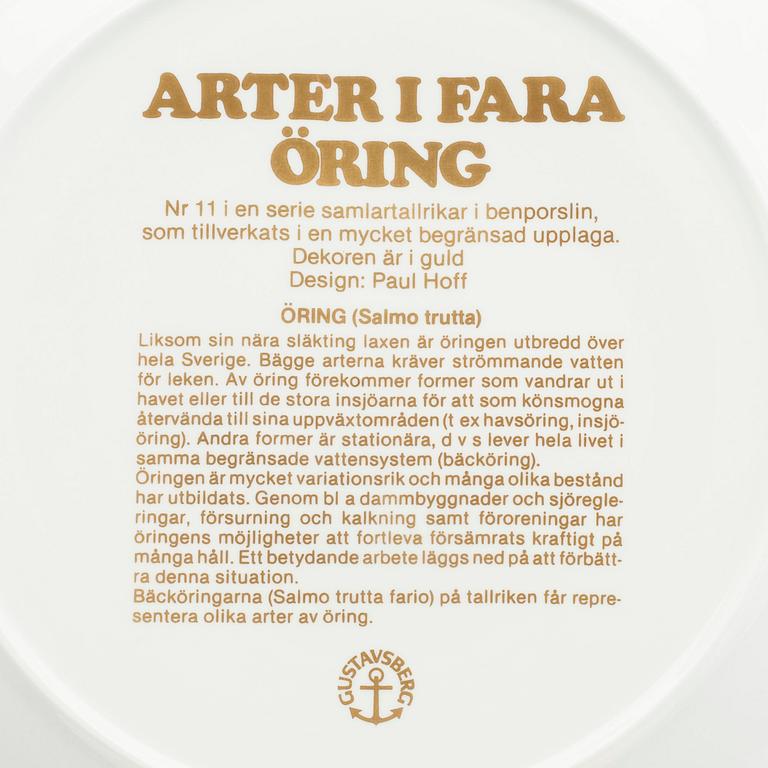 A SET OF 24 PLATES BY PAUL HOFF, "Arter i fara", Gustavsberg.