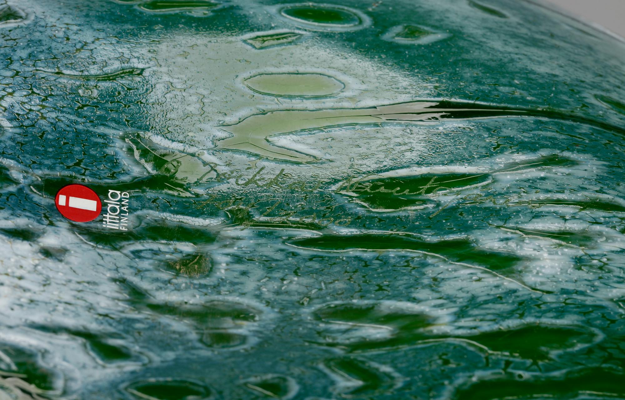 FIGUR, glas, Oiva Toikka, Nuutajärvi, märkt 704/2000, Iitala.