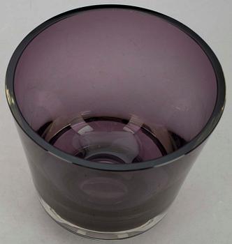 VAS, glas, Kaj Franck, sign. KF Nuutajärvi Notsjö -60, samt ÄGG, 3 st, glas, Notsjö, 1900-talets senare hälft.