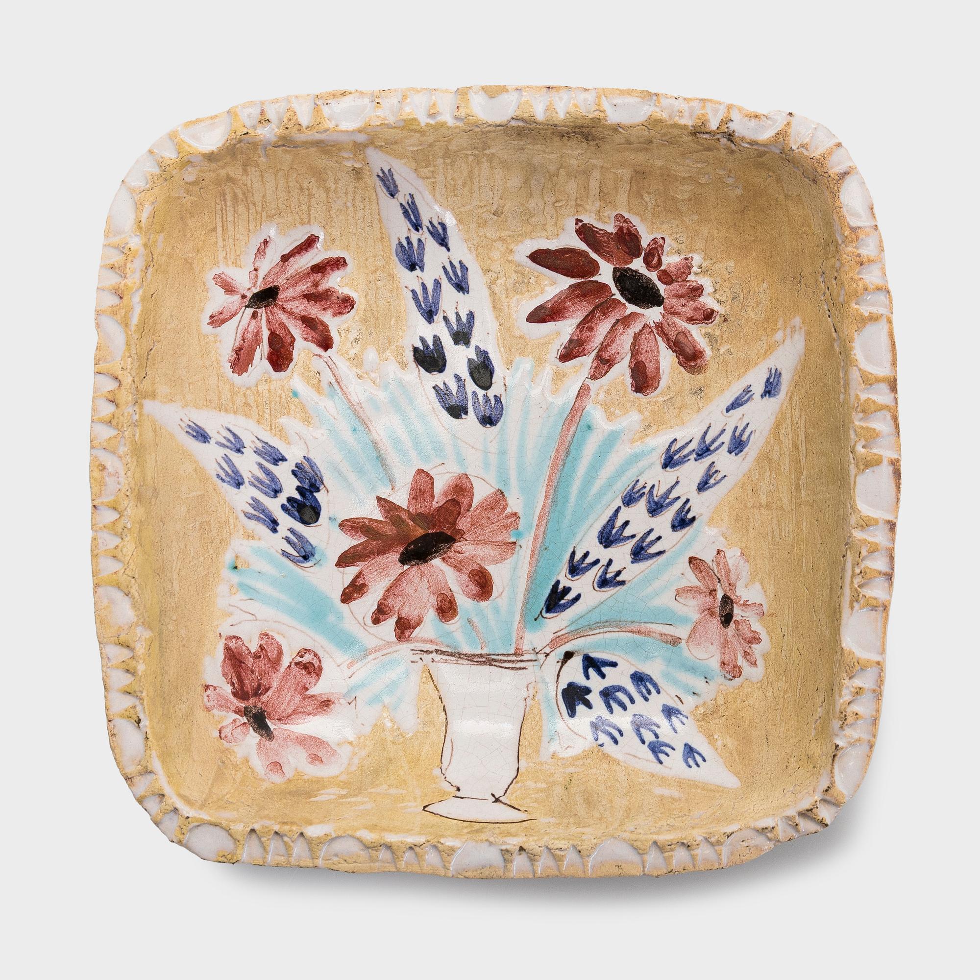 Birger Kaipiainen, a stoneware decorative dish, signed BK Arabia Suomi.