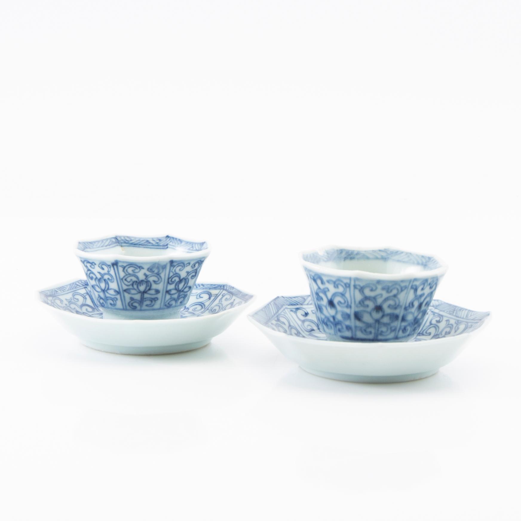 Cups with saucers, two pieces, China, 18th century, porcelain.
