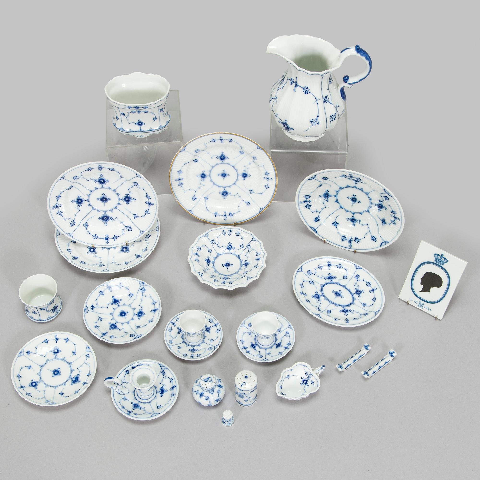 Royal Copenhagen, A 66-piece service "Blue Fluted, Full Lace and Half Lace', Denmark.