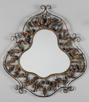 SPEGEL, patinerat gjutjärn, märkt Masura, 1900-talets andra hälft.