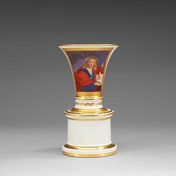 699. A Fürstenberg vase with liner and stand, 19th Century.