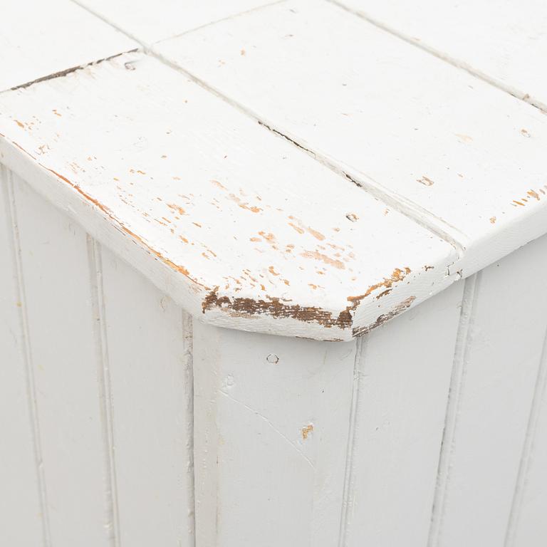 A firewood storage cupboard, 19th century.