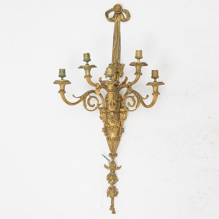 Applique, för fem ljus, Louis XVI-stil, omkring år 1900.
