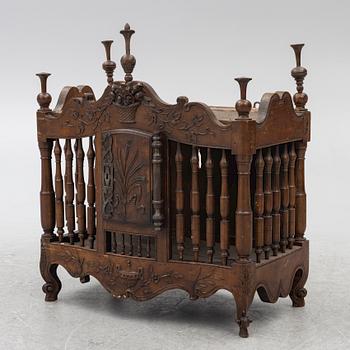 A bread rack, France, 18th/19th century.