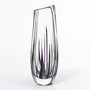 Vicke Lindstrand, A glass vase, “Gräs”, Kosta 1950-60s.