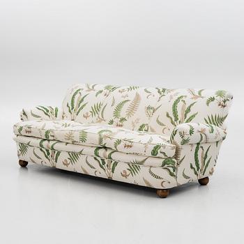 Josef Frank, a model 703 sofa, Firma Svenskt Tenn.