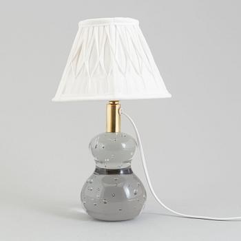 JOSEF FRANK, bordslampa, modell 1819-3, Firma Svenskt Tenn, 1900-talets mitt.