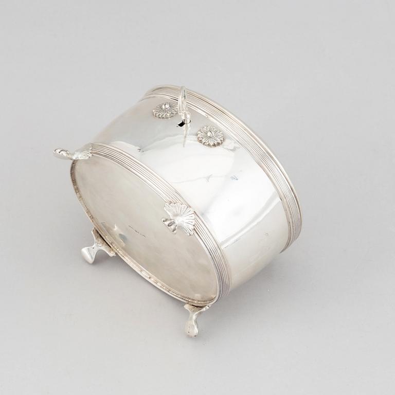 Oscar Sjögren, sockerskrin, silver, gustaviansk stil, Stockholm 1918.