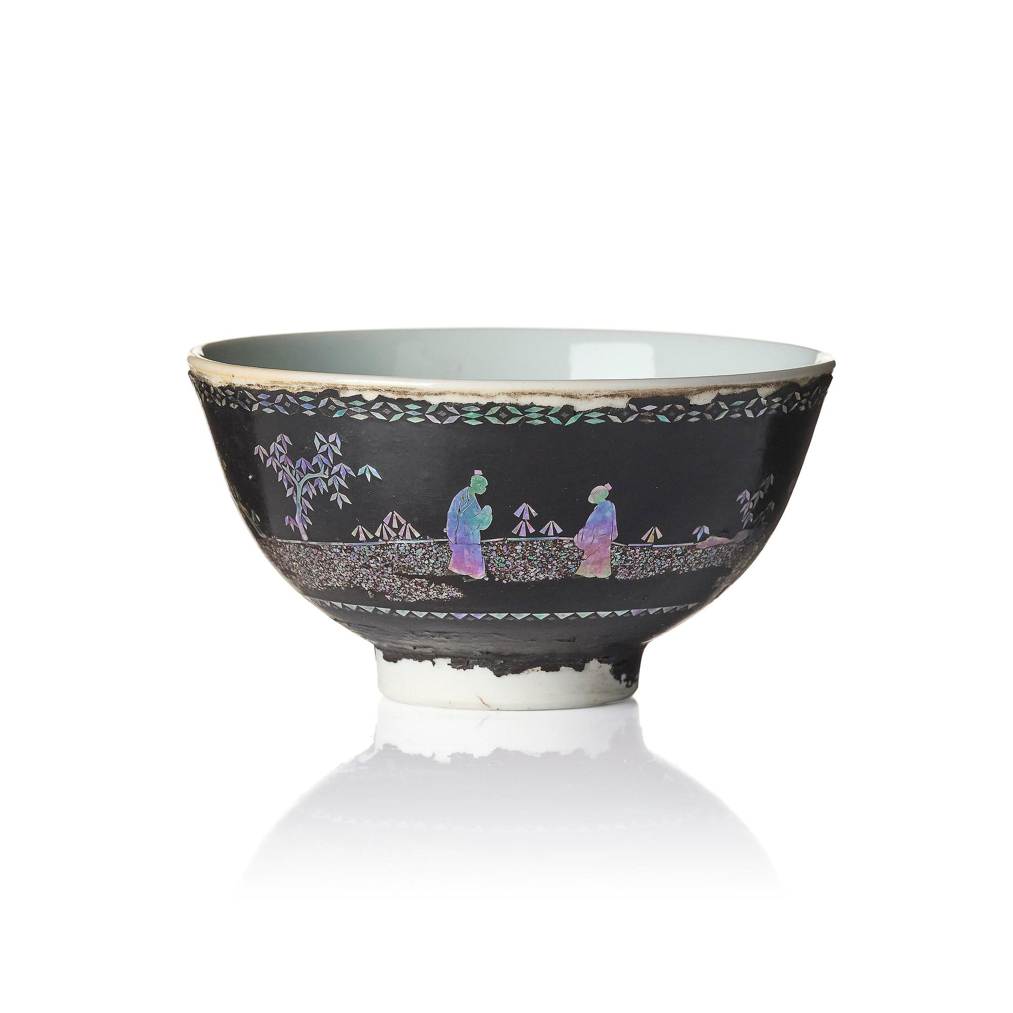 A lacque burgaute bowl, Qing dynasty, 18th century.