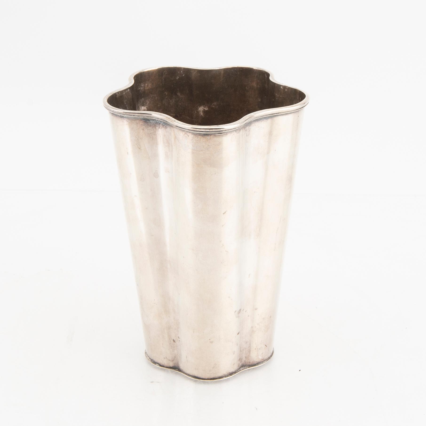 Vera Ferngren, vas sterling silver CG Hallberg Stockholm 1960.