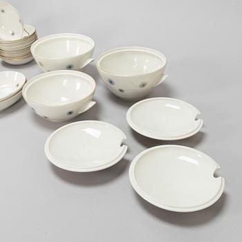 Raija Uosikkinen, ruoka-astiasto, "Jupiter", posliini, Arabia 1960-67.