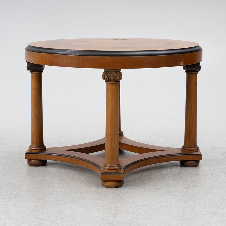 A coffee table, 1920/30s.
