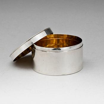 TOILETTEDOSA, silver, otydl mästarstämpel, Stockholm 1795. Vikt ca 125 gram.