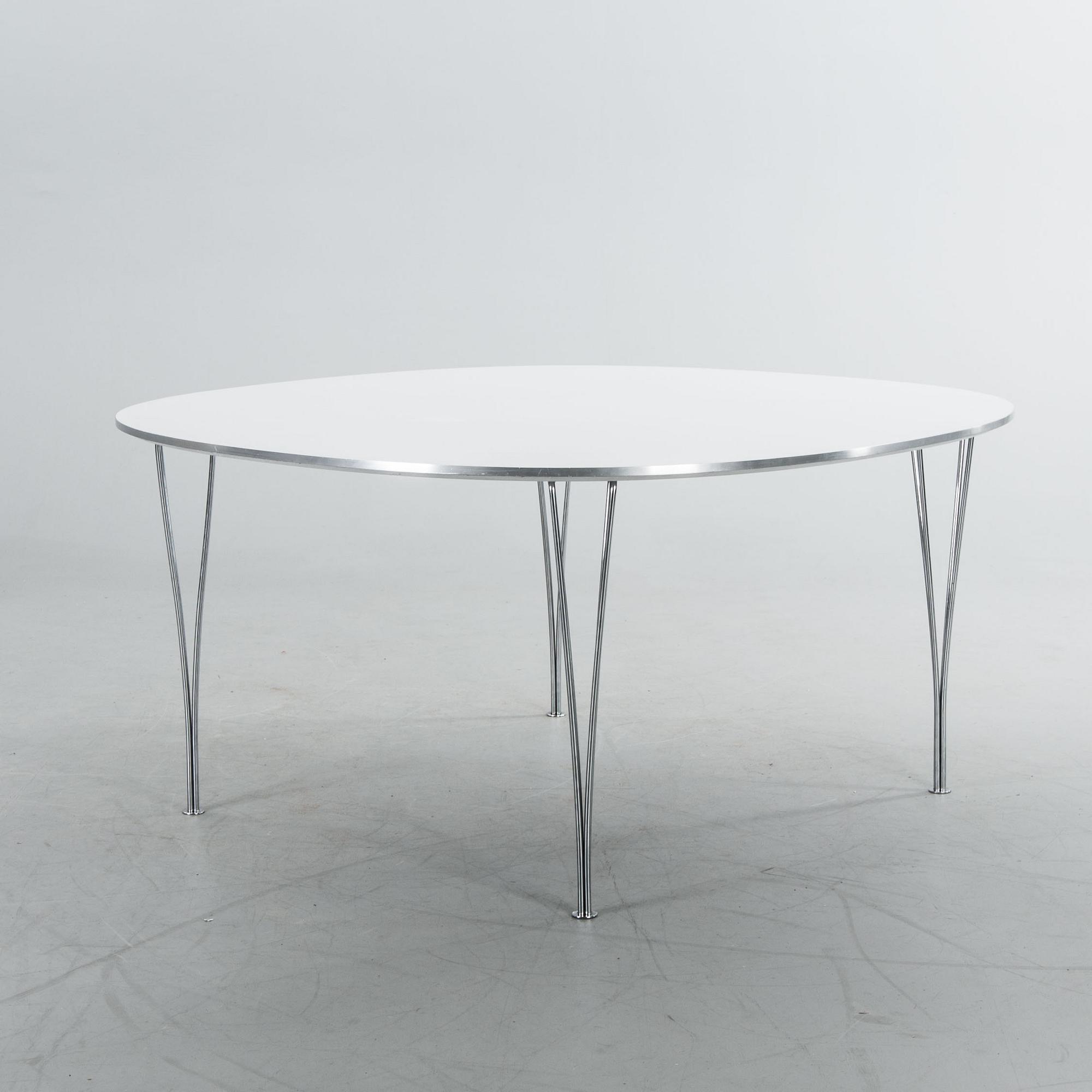 MATBORD, "Supercirkel", Bruno Mathsson & Piet Hein, Fritz Hansen. 1984.