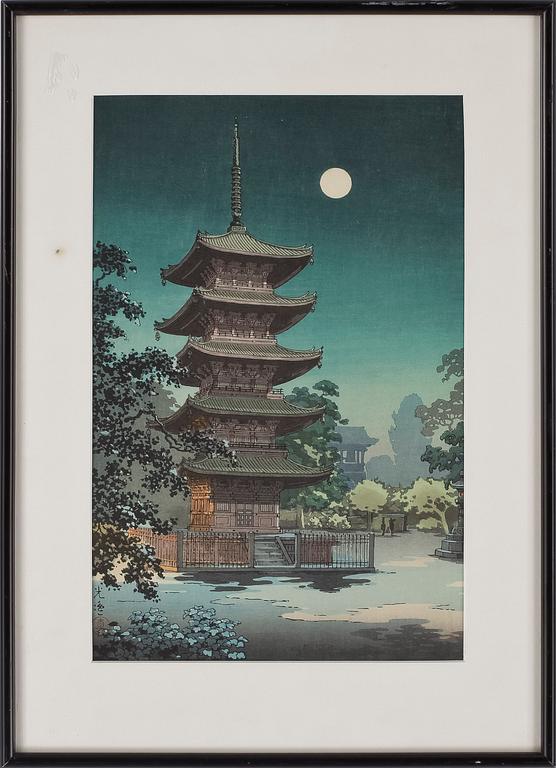 TRÄSNITT, 2 st, Japan.