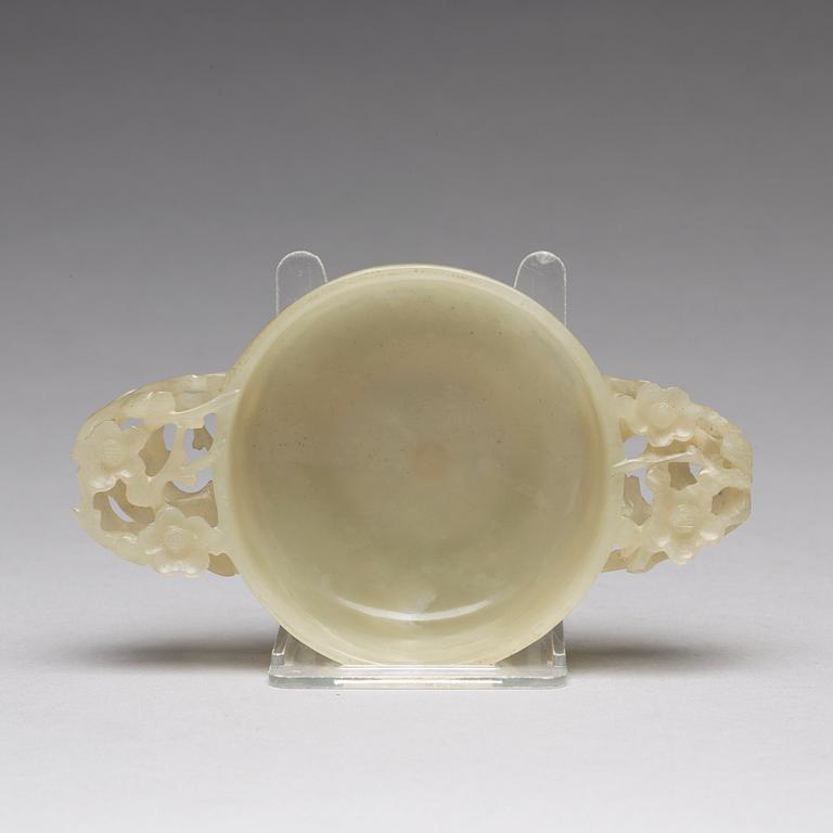 BÄGARE, nefrit. Kina, 1900-tal.