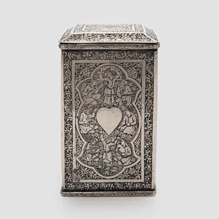 A Persian silver tea caddy, first half of the 20th century.