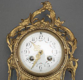 VÄGGUR, Louis XVI-stil, 1800-talets slut.