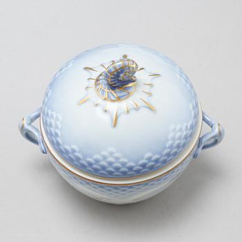 A porcelian set table ware of 57 pcs, Bing & Gröndahl, from the latter half of the 20th century.