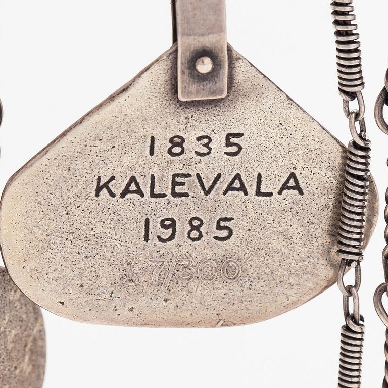A sterlingsilver jubilee collier for Kalevala's 150th anniversary by Kalevala Koru, Helsinki 1984.
