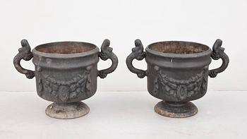 URNOR, ett par, gjutjärn, Stavsjö, 1900-tal.