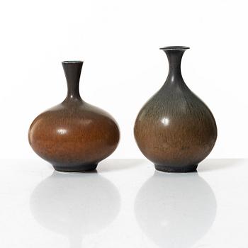 Sven Wejsfelt, two unique stoneware vases, Gustavsberg Studio 2000.
