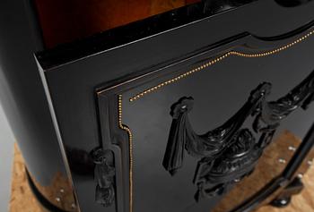 SKÄNK, Louis XVI-stil, Frankrike, omkring 1900.