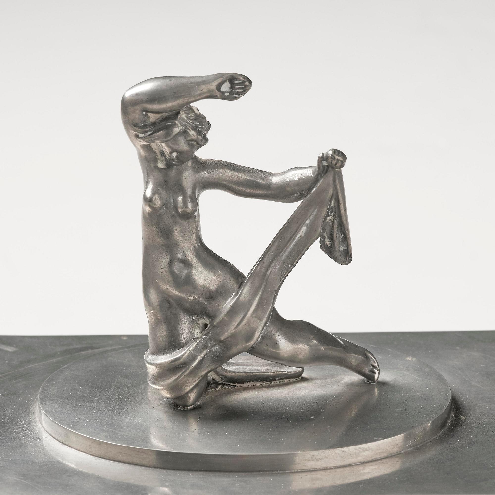 Nils Fougstedt, & Thorvald Alef, a pewter box model A 811, Firma Svenskt Tenn, Stockholm, 1929.