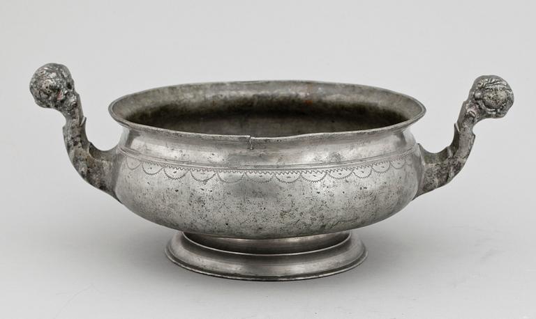 KALLSKÅL, tenn, 1700/1800-tal.