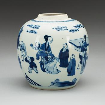 A blue and white jar, Qing dynasty, Kangxi (1662-1722).